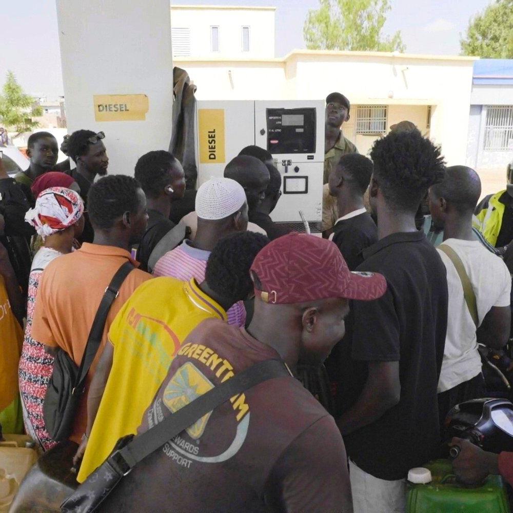 US embassy urges Americans to leave Mali due to a fuel crisis linked to a militant group